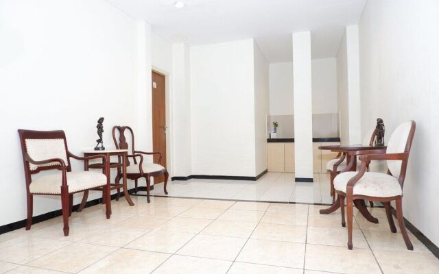 OYO 546 New Mira Hotel