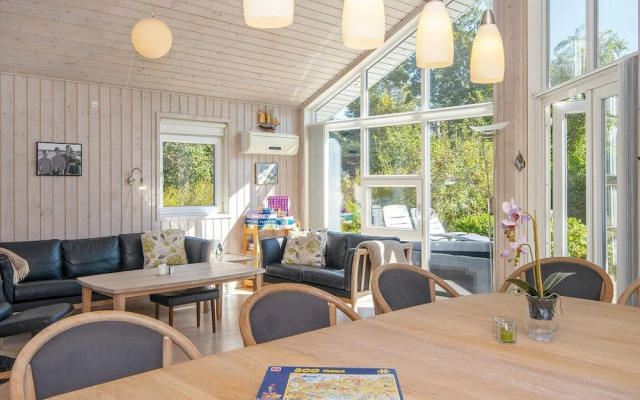 Serene Holiday Home in Juelsminde near Beach