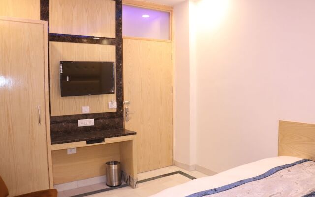 Hotel Karlo Kastle - Paharganj