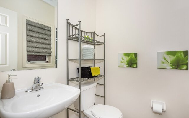 4 bdrms Milton near Toronto and Niagara