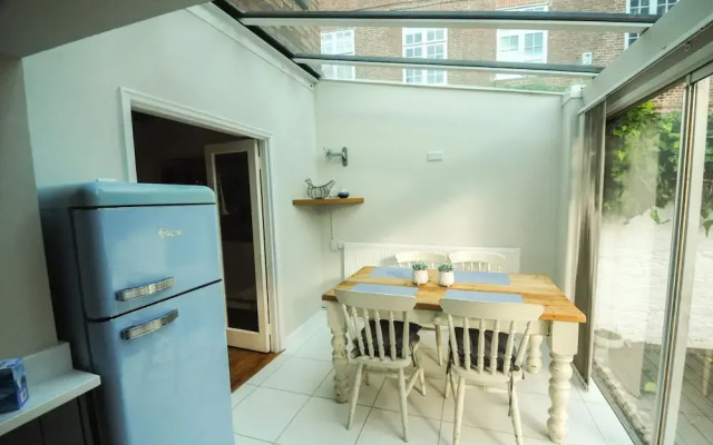 Charming 3BD Home in Allestree Village