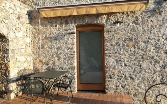 Ferienwohnung für 2-3 Personen in Natursteinhaus mit Terrasse