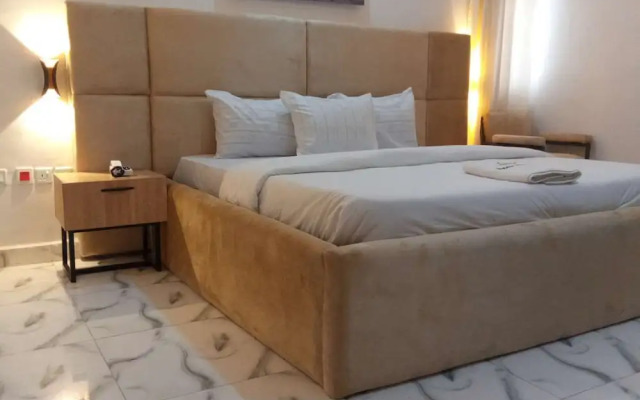 Hotel Padelia and Apartment