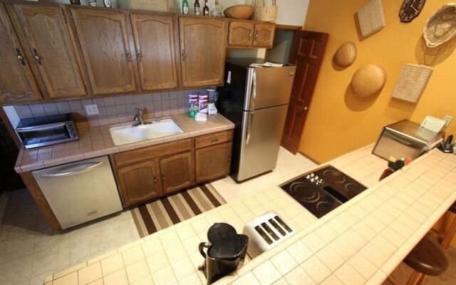 Rainbow S 4 3 Bedroom Condo by RedAwning