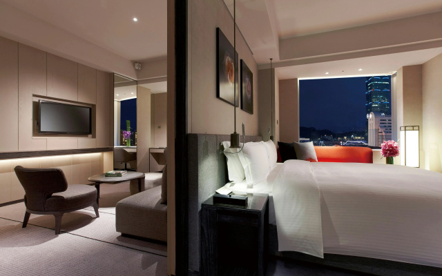 Humble House Hotel Taipei, Curio Collection by Hilton