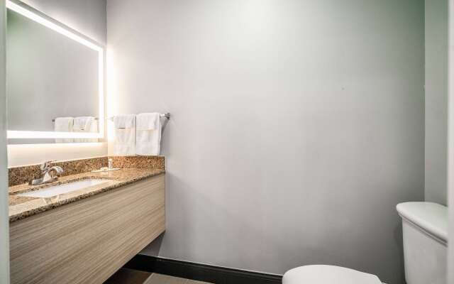 Travelodge Inn & Suites by Wyndham Bell Los Angeles Area