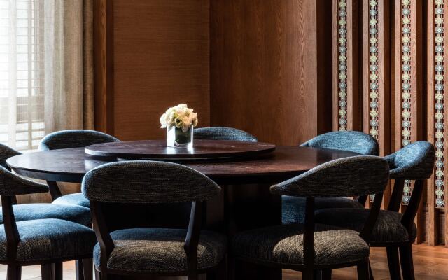 Shangri-La Resort, Shangri-La