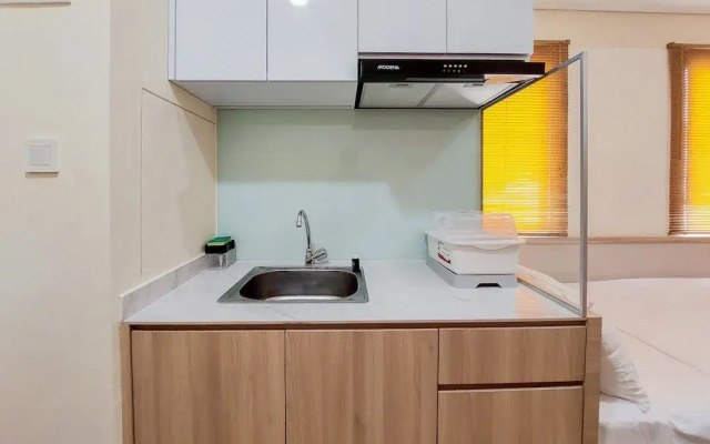 Comfort and Cozy Studio Apartment at B Residence