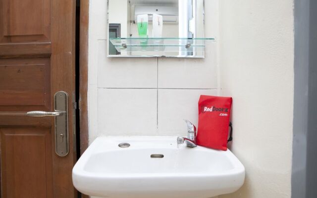 OYO 196 Horizone Residence