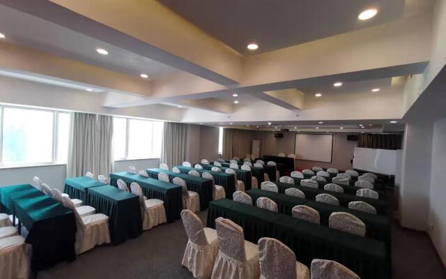 Starway Hotel Wuye Taihu Square Maoye