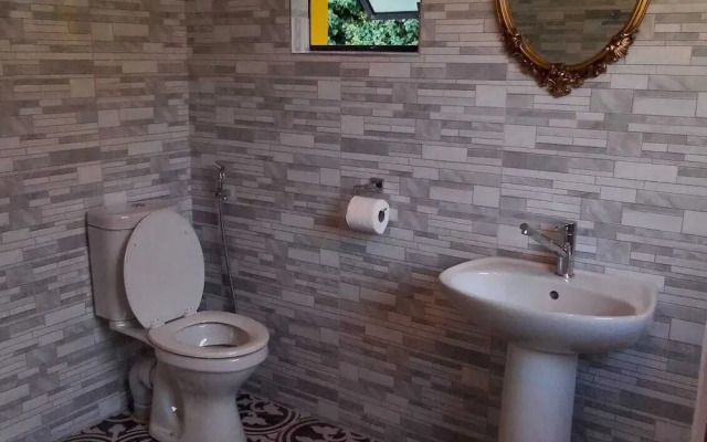 Neo & ruks guest house Boston