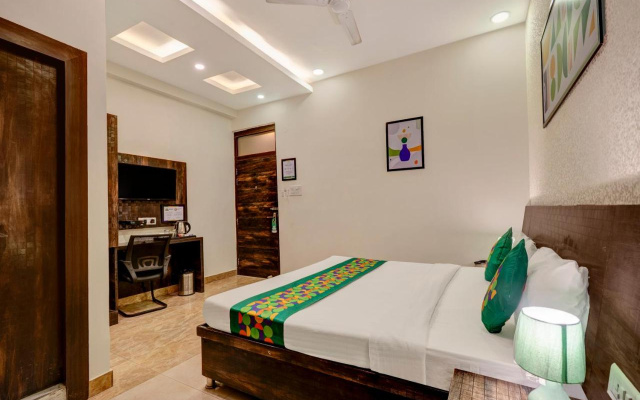 Treebo Riddhi Paradise - 15 mins from Airport