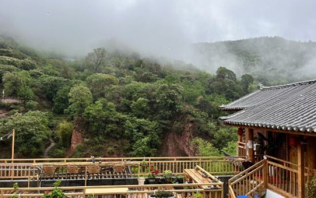 Chimuyoujie Homestay