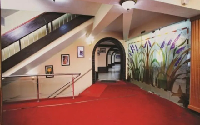 Hotel Pride Continental