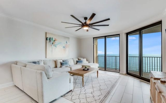 Phoenix X 1403 3 Bedroom Condo