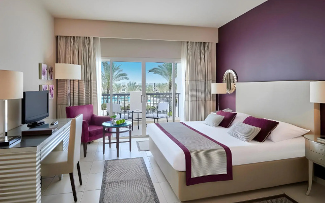 JAZ Elite Crystal, Almaza Bay