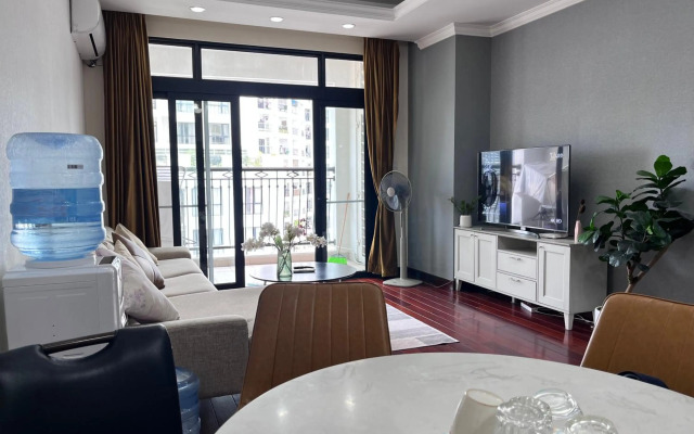 Vinhomes Royal City Luxury Apartment 3 Br