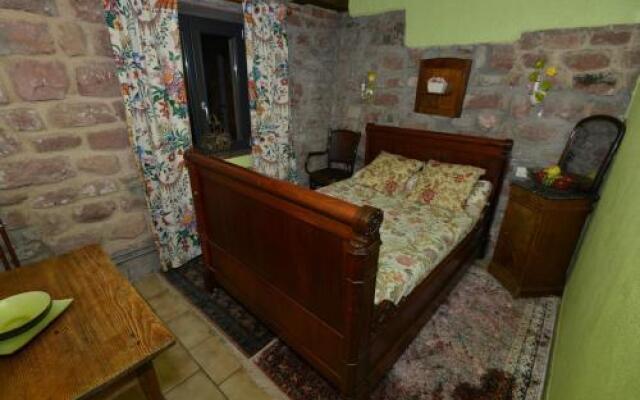 Relais des Marches de l'Est - A Lotel