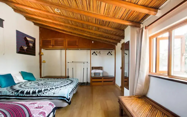 Porches Private Pool Villa 17 Guests
