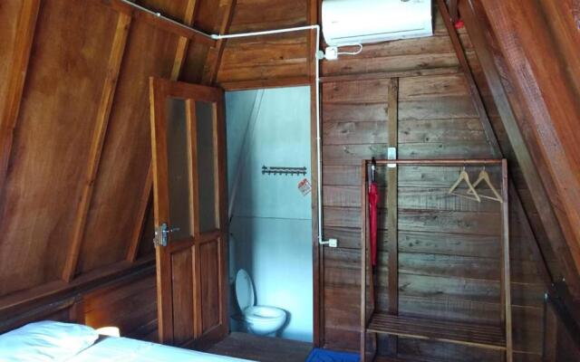 Tanjong Tinggi Cottage