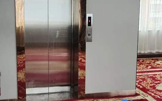 Yuncheng Hotel (Datong Yungang Wuyue Plaza Branch)
