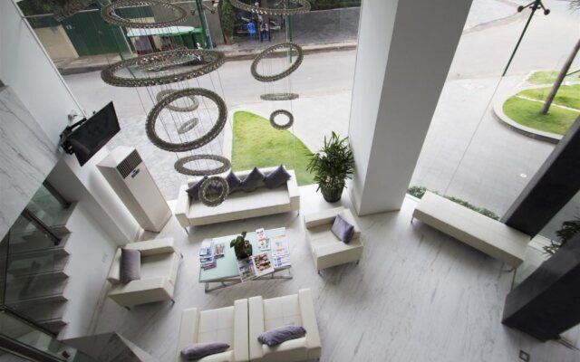 Naki Suites at Silvertown