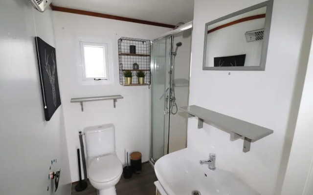 Chalet in Tzummarum Near Frisian Countryside