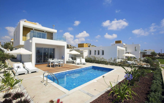 Paradise Cove Beach Villas