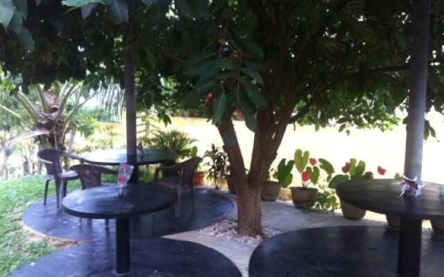 W7 Home Stay