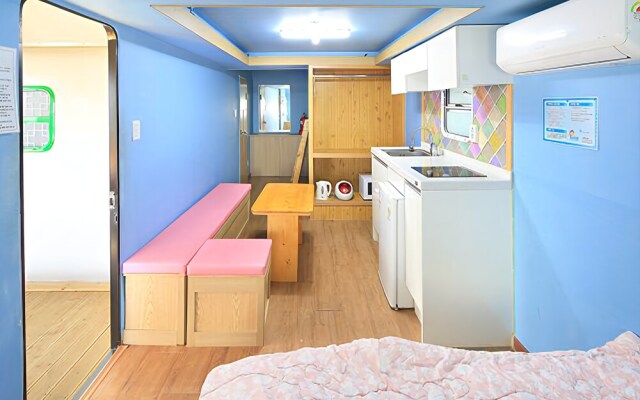 Ganghwa Spa in Caravan