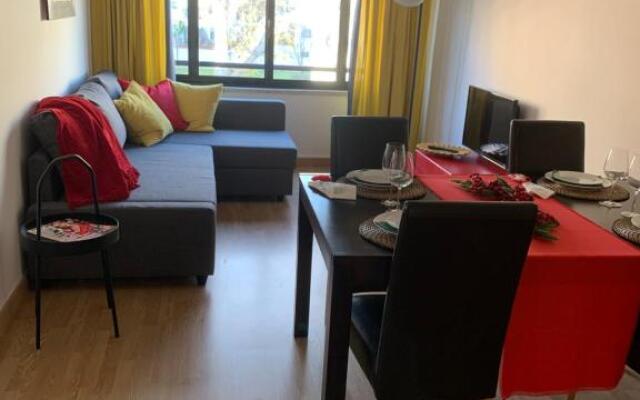 Carcavelos Cozy Lisboa/Cascais/Sintra 5PAX