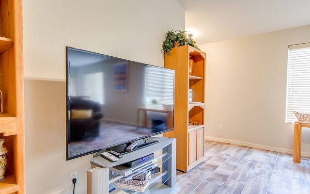 PeachTree - 2 Br home by RedAwning