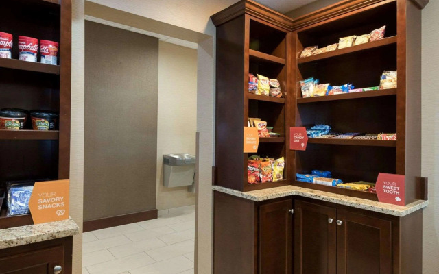 Comfort Suites Bridgeport - Clarksburg