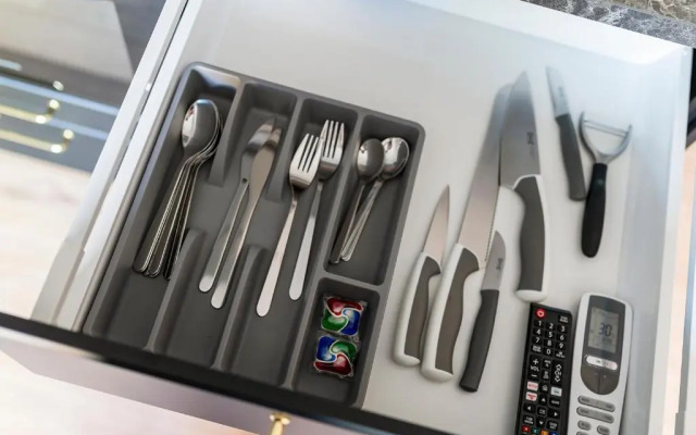 YourSecondFlat Grzybowska Metropoint