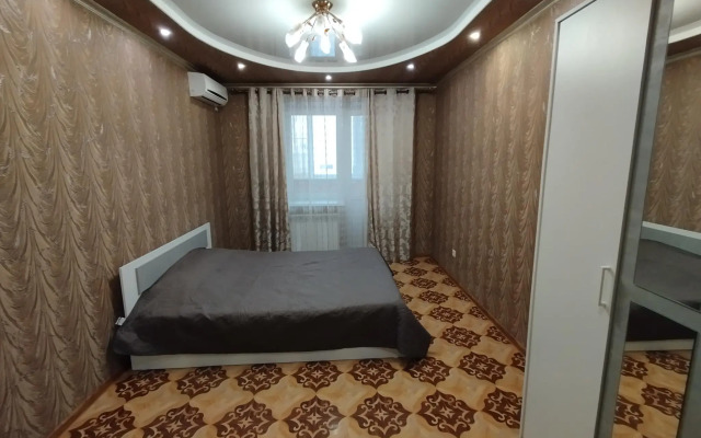 Apartments on Lazurnaya 14