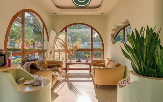 2 BR Condo in Hotel - Beach - Pools - Kids Club