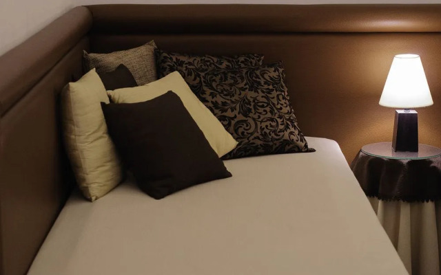 Palazzo De Tomasi B&B