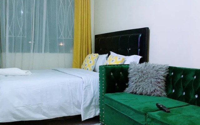 Stay.Plus Hill View Studio Apartment