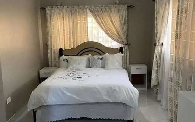 Spacious and Harmonious 2 Bedroomed Apartment