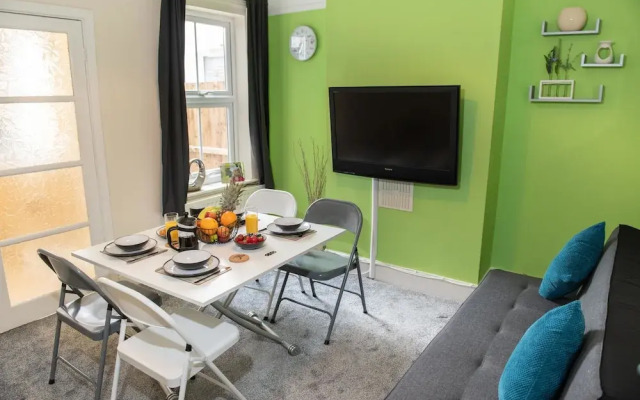 VIBRANT retreat Cambridge City Ctr