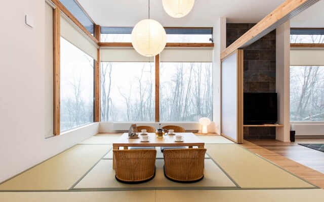 Aoyama Lodge