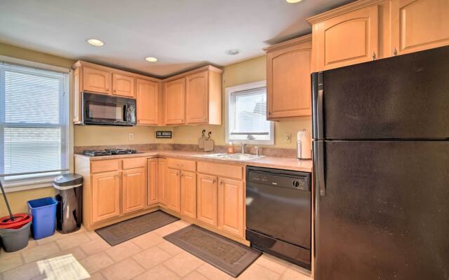 Family-friendly Wildwood Apt: Bike to Beach!