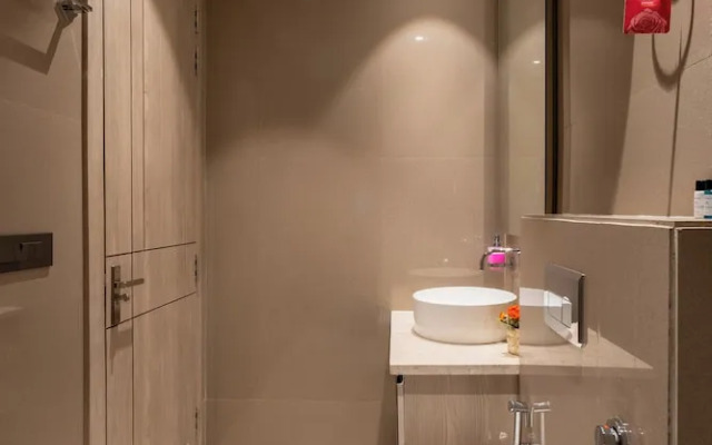 The Lodgers Luxury Hotel Near GolfCourse