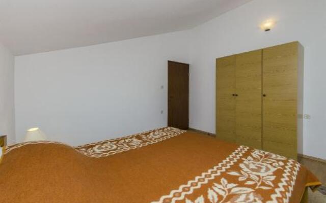 Apartment Petar