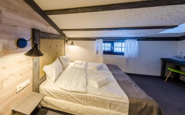 Chalet CrepDeChine Hotel