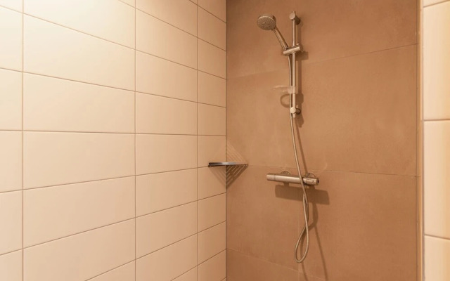 Spacious Apartment in Den Haag With View