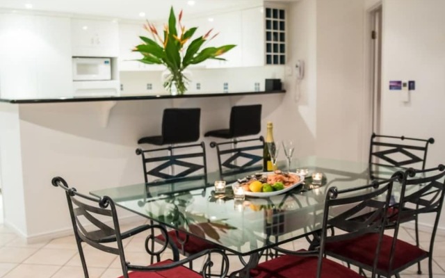 Oasis 4 at Palm Cove