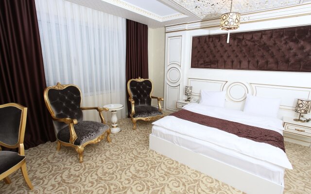 Opera Hotel