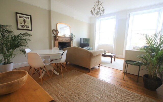 Elegant One Bedroom Home in the Heart of Clifton