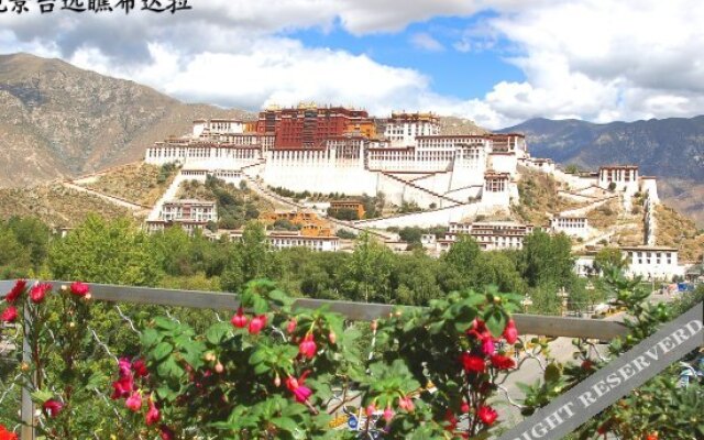 Xinhua Hotel